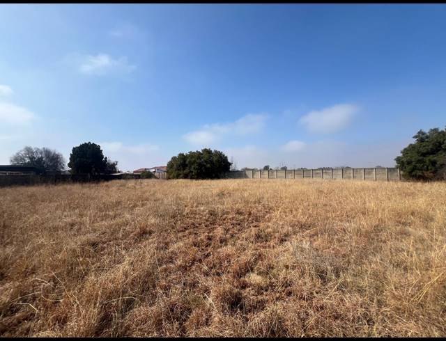 1,256M² VACANT LAND FOR SALE IN KOOKRUS